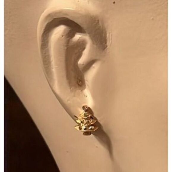 Bundle Sale 3 for $15 | Vintage Gold Tone Christmas Tree With Sparkle Earrings - Picture 5 of 9